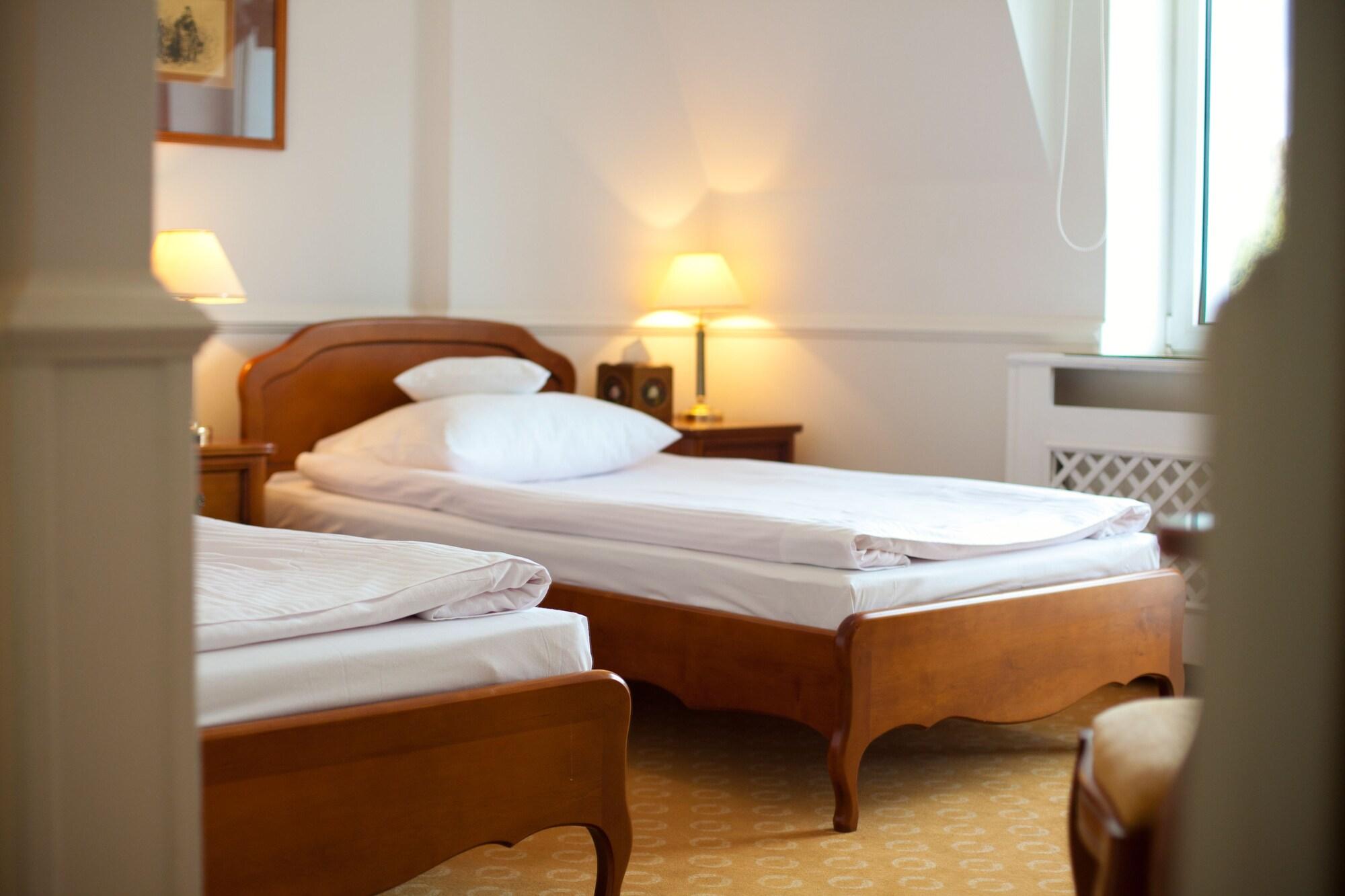 Hotel Szrenicowy Dwor Szklarska Poręba Esterno foto
