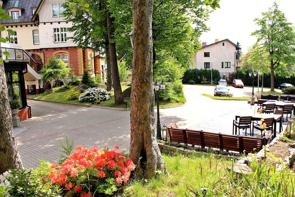 Hotel Szrenicowy Dwor Szklarska Poręba Esterno foto