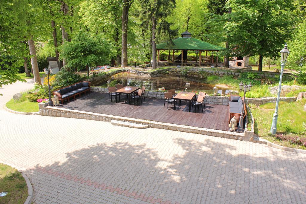 Hotel Szrenicowy Dwor Szklarska Poręba Esterno foto